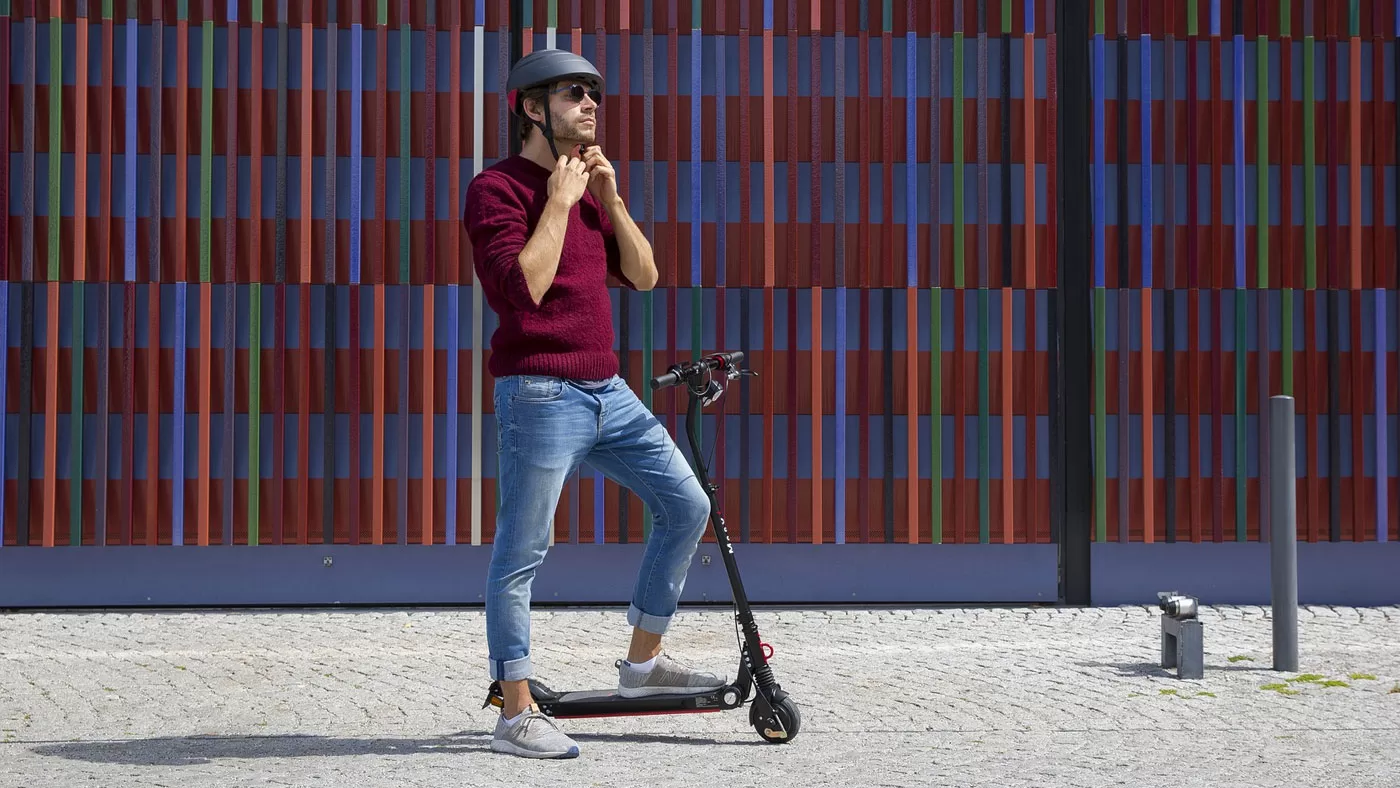 City Living with E-Scooters: Navigating Urban Landscapes